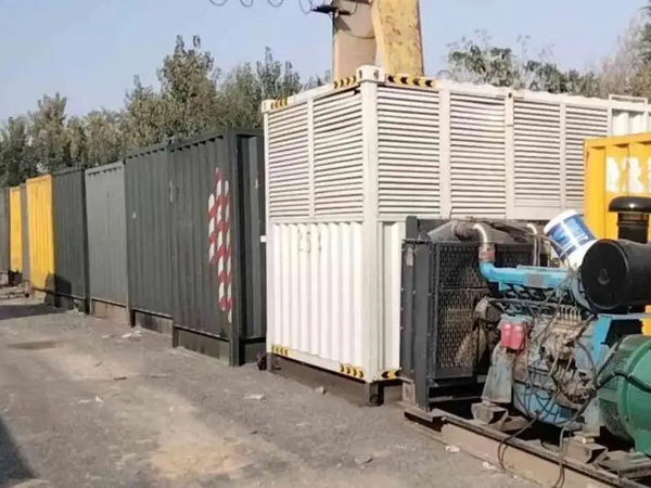 津南200KW柴油发电机机组每小时油耗是多少？